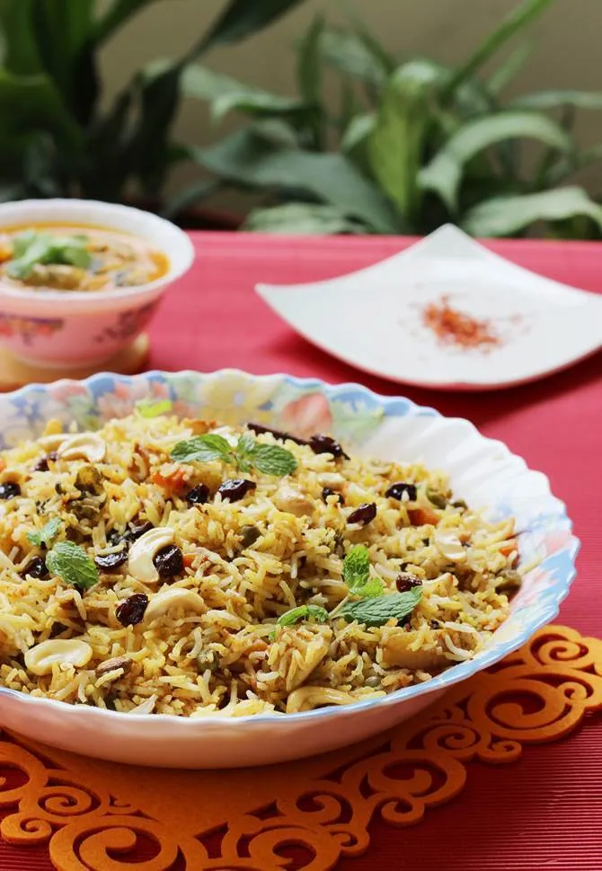hyderabadi-vegetable-dum-biryani-recipe
